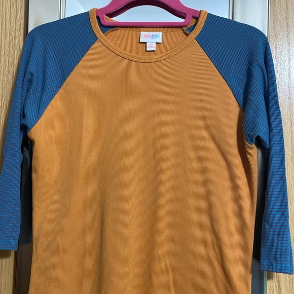 LuLaRoe XS color block ribbed shirt.  Orange with blue and red sleeves - Picture 2 of 9